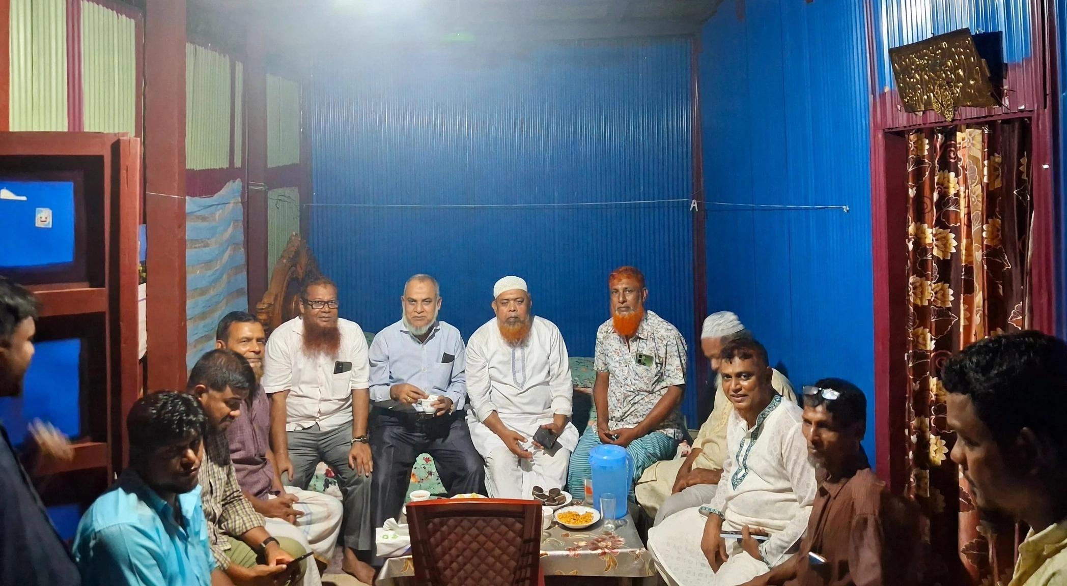 ছাগলনাইয়ায় অসুস্থ সাব্বিরের চিকিৎসার সম্পূর্ণ দায়িত্ব নিলেন চেয়ারম্যান পদপ্রার্থী ইয়াকুব চৌধুরী