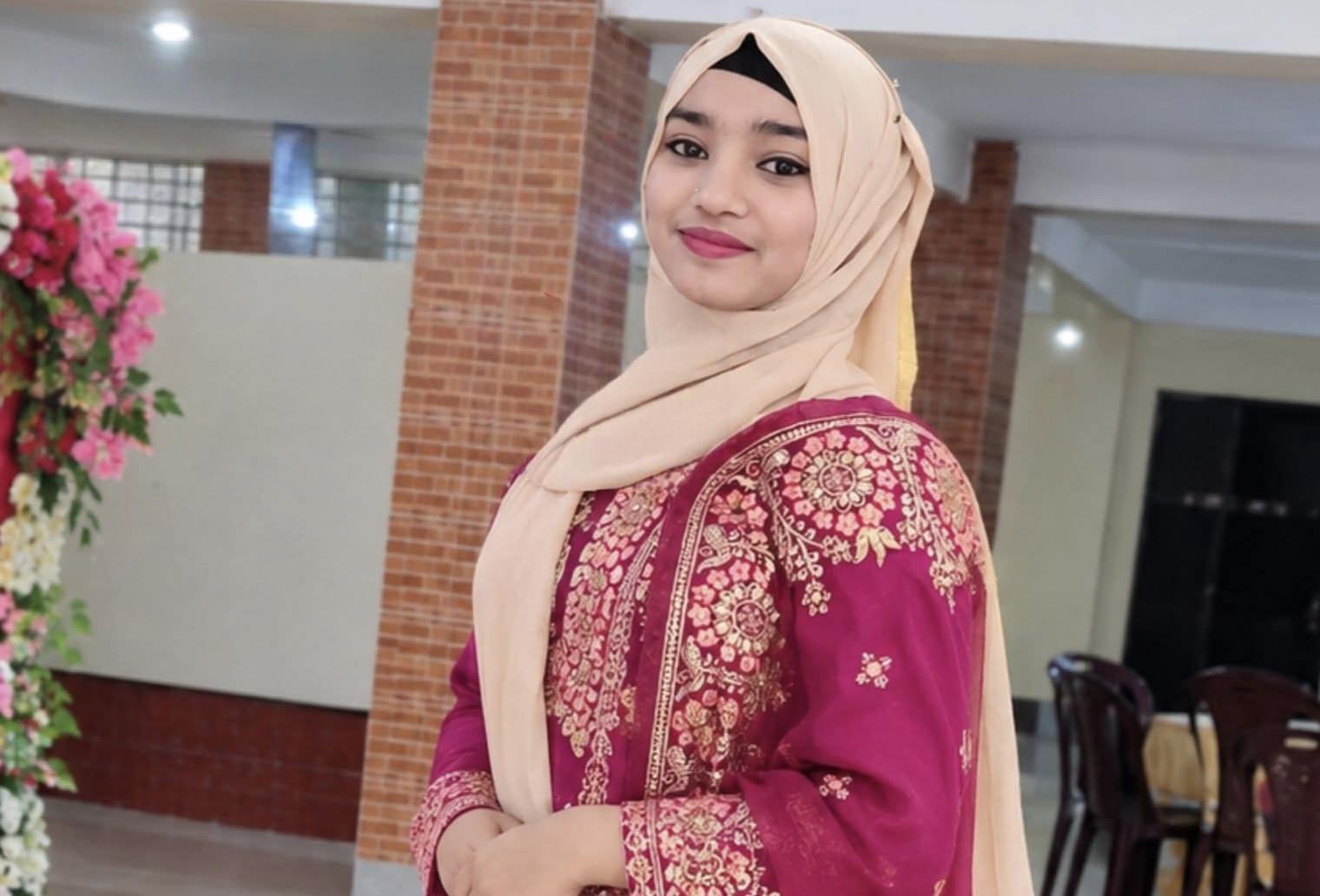 সংযুক্ত ছবি